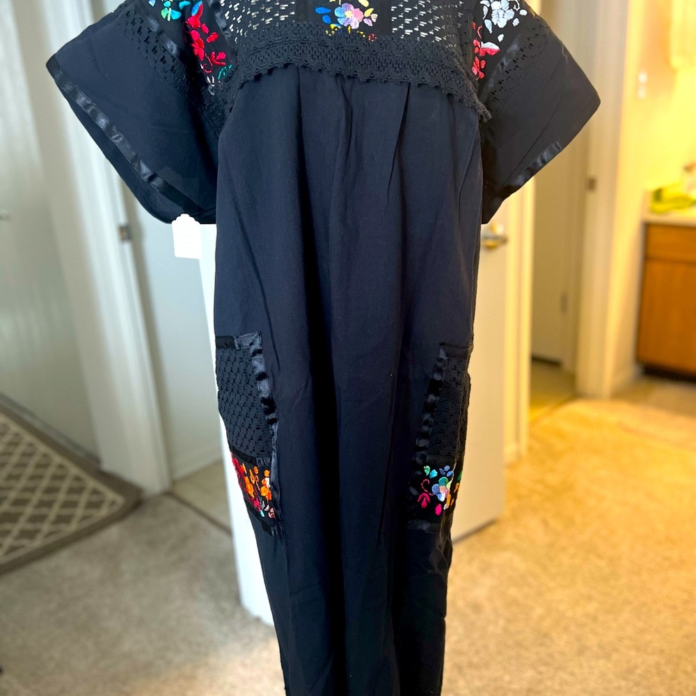 NWT Traditional Mexican dress - Picture 3 of 9